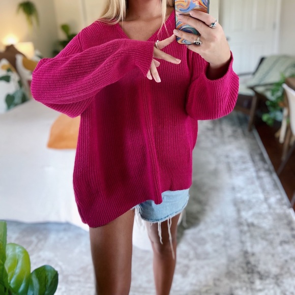 Vintage Sweaters - Vintage // Fuchsia Woven Slouchy Knit